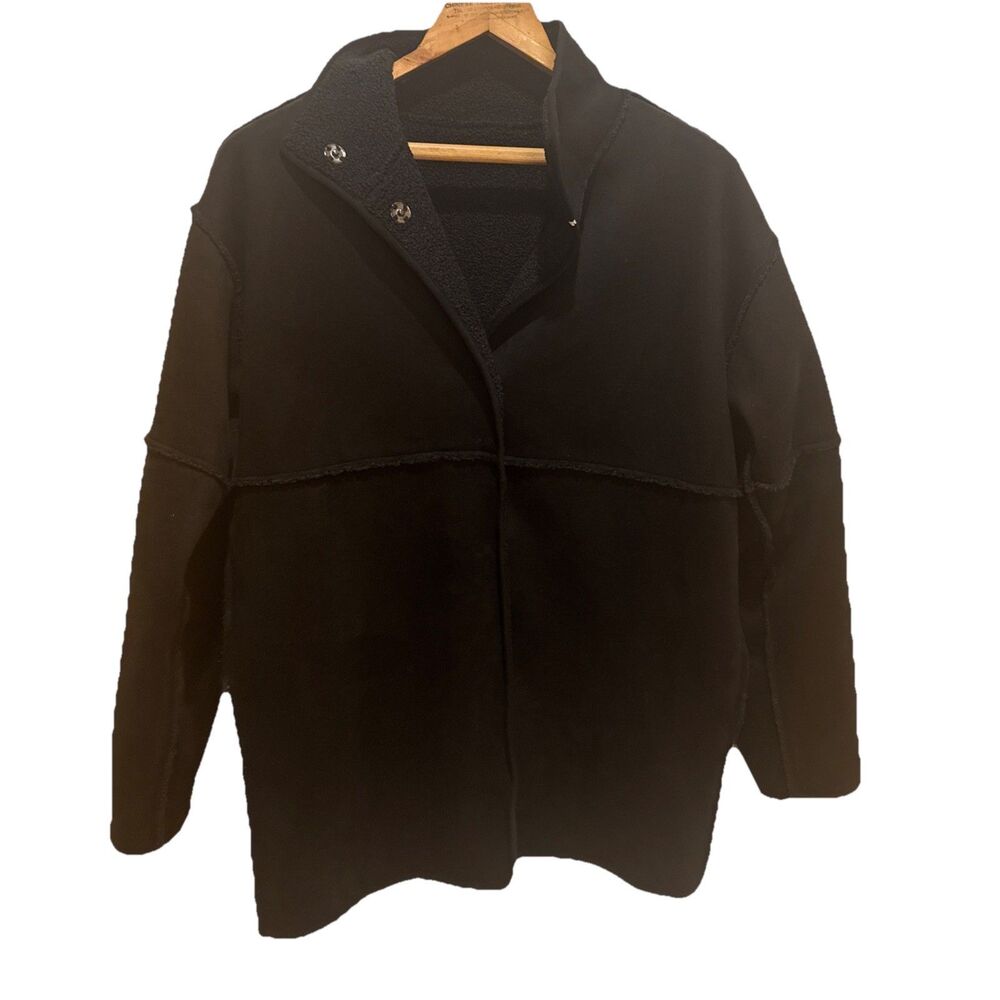Tribal Black Reversible Jacket Size P/S